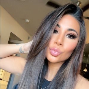 Meet your Posher, Destini